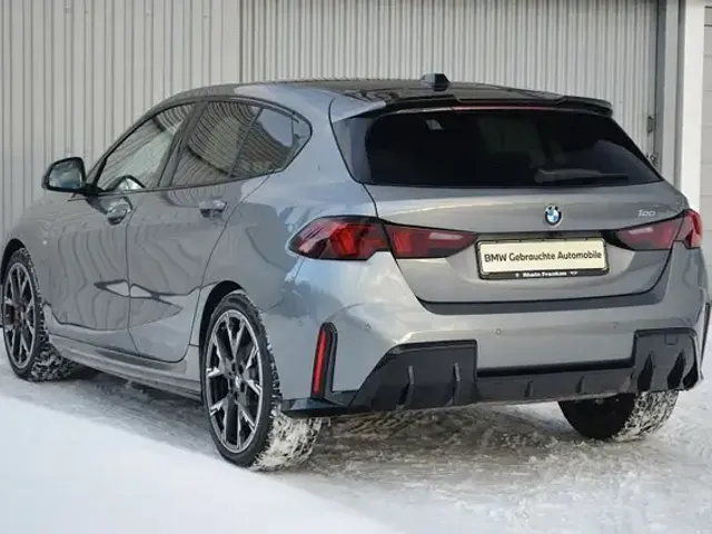 BMW 120