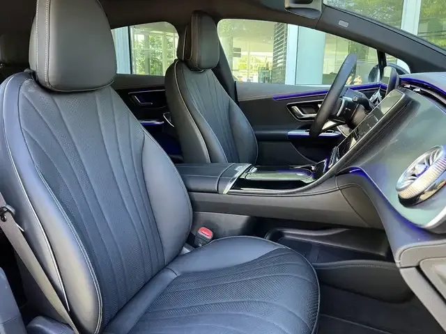 Mercedes-Benz EQE 300