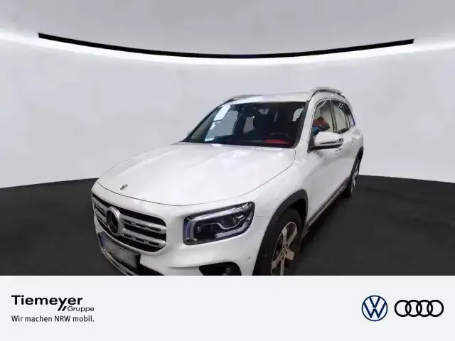 Mercedes-Benz GLB 220