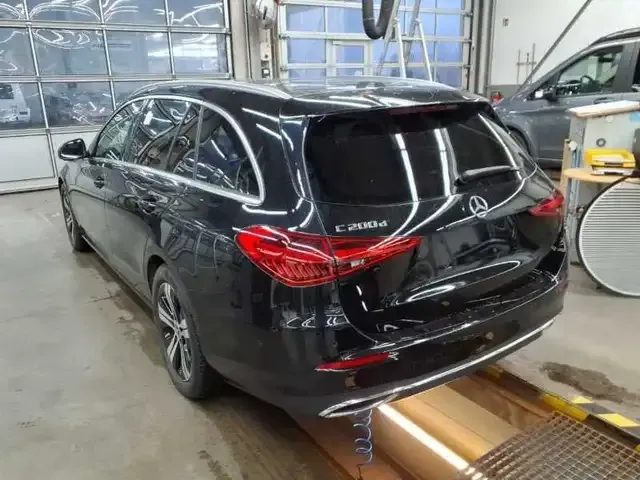 Mercedes-Benz C 200