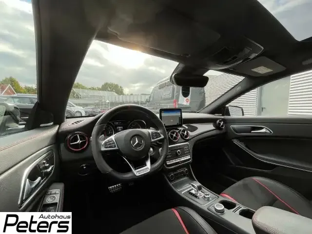 Mercedes-Benz CLA 45 AMG