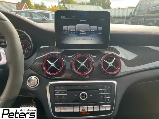 Mercedes-Benz CLA 45 AMG