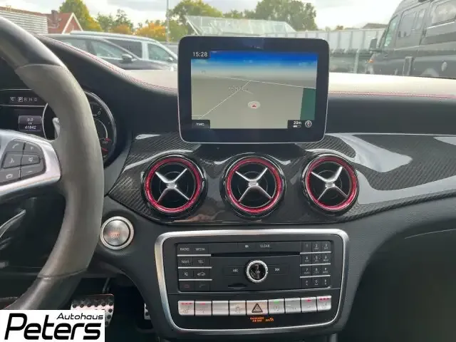 Mercedes-Benz CLA 45 AMG