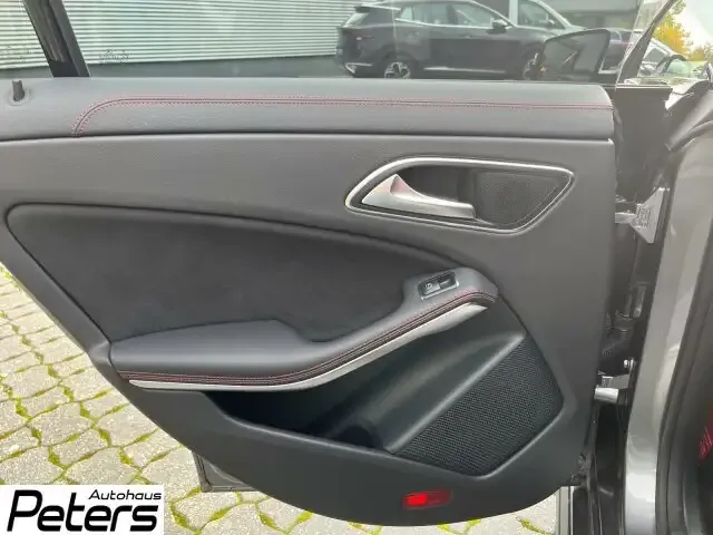 Mercedes-Benz CLA 45 AMG