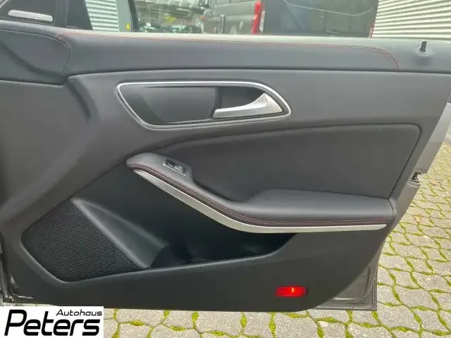 Mercedes-Benz CLA 45 AMG