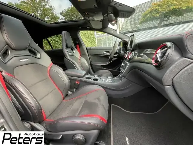 Mercedes-Benz CLA 45 AMG