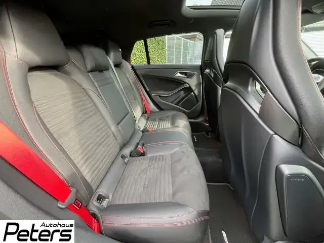 Mercedes-Benz CLA 45 AMG