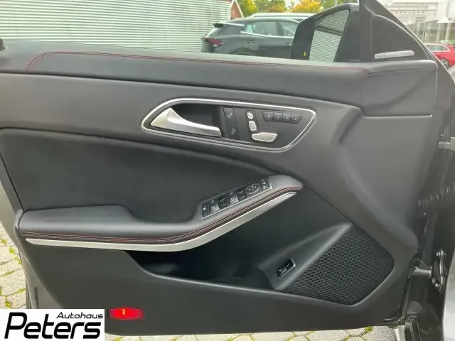 Mercedes-Benz CLA 45 AMG