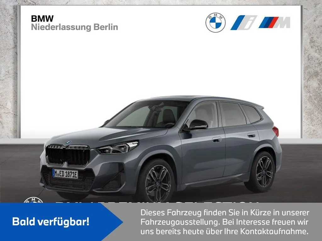 BMW iX1