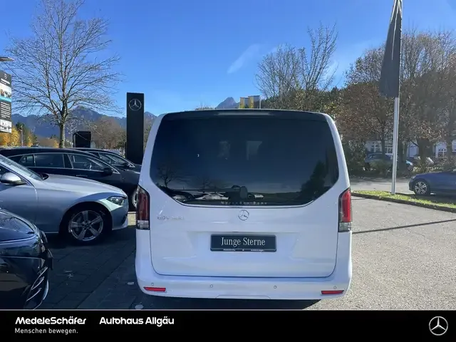 Mercedes-Benz EQV 300