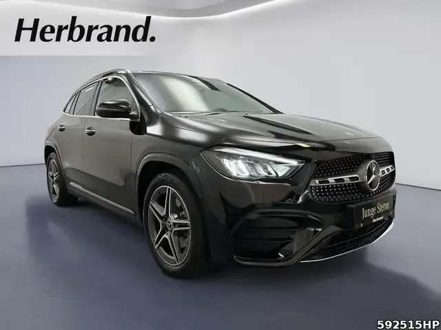 Mercedes-Benz GLA 200