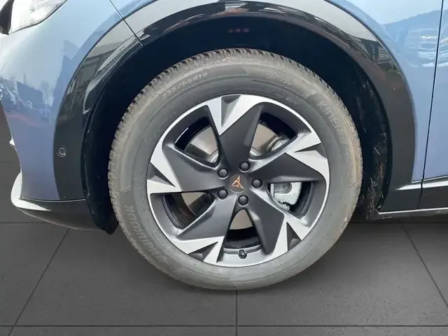 CUPRA Tavascan