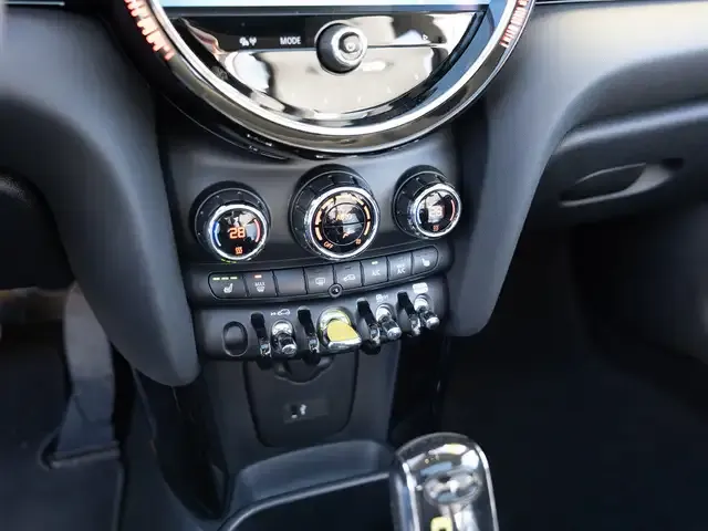 MINI Cooper SE