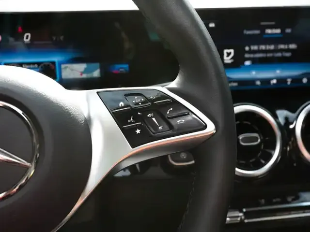 Mercedes-Benz GLA 180