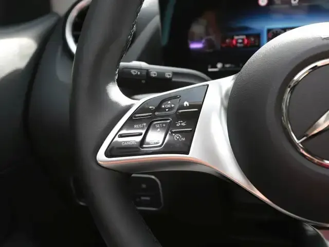 Mercedes-Benz GLA 180