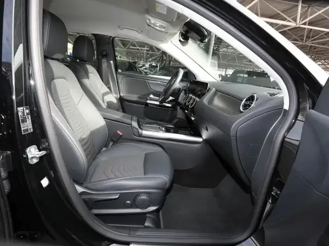 Mercedes-Benz GLA 180