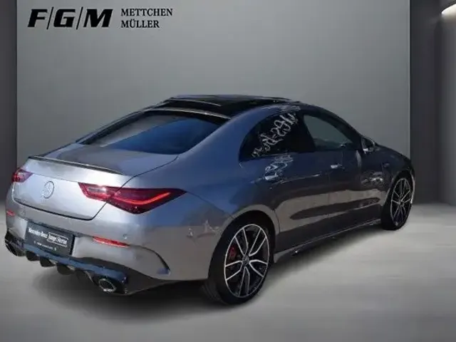 Mercedes-Benz CLA 35 AMG