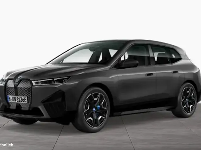 BMW iX