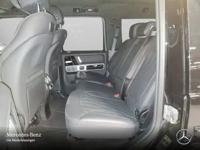 Mercedes-Benz G 400
