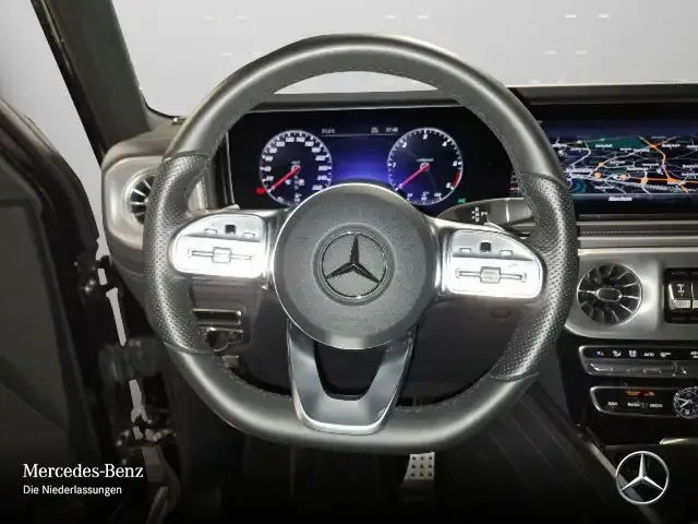 Mercedes-Benz G 400