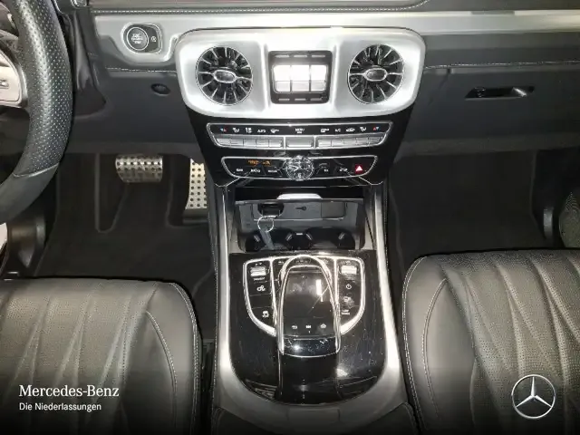Mercedes-Benz G 400