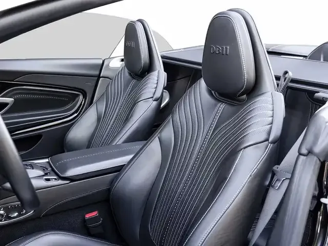 Aston Martin DB11