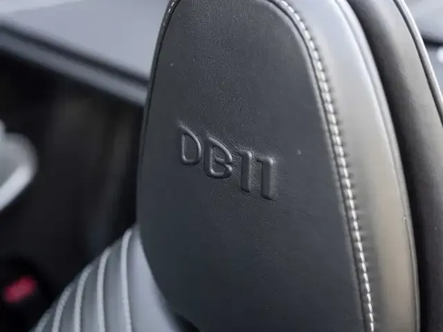 Aston Martin DB11