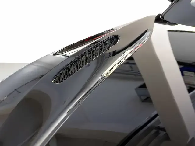 Aston Martin DB11