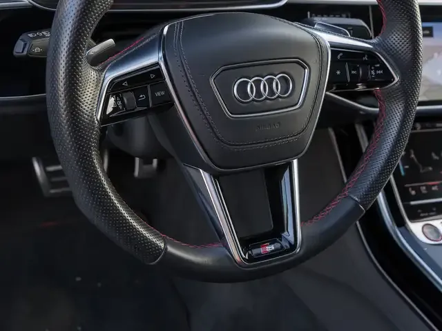 Audi S8