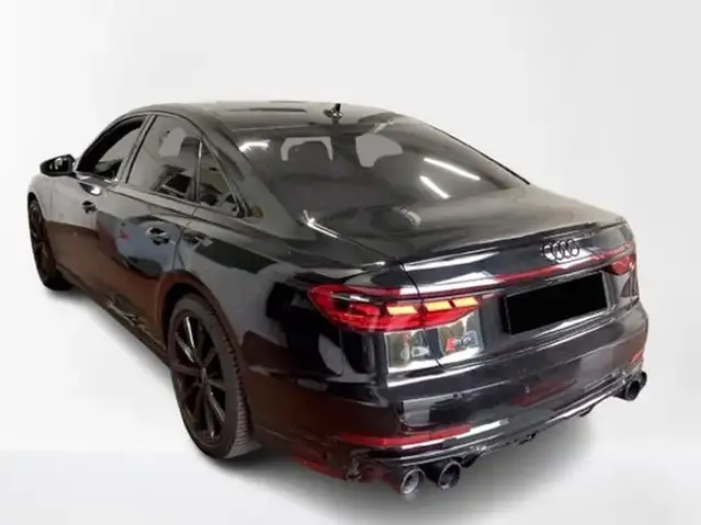 Audi S8