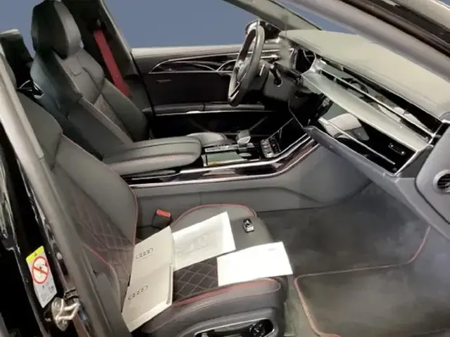 Audi S8
