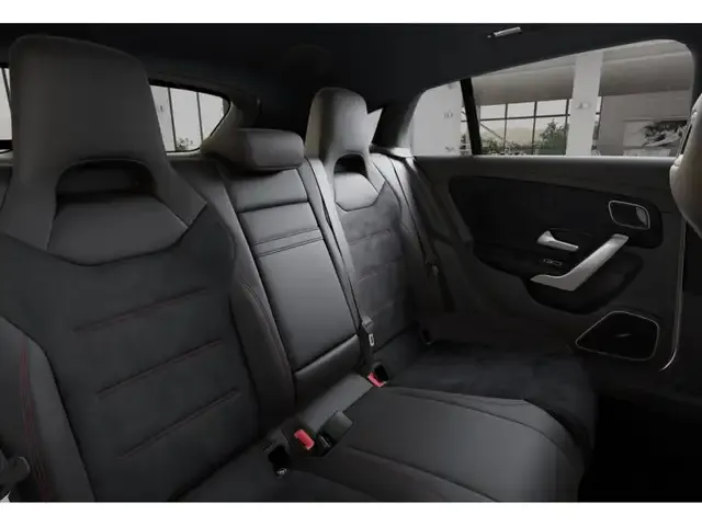 Mercedes-Benz CLA 220