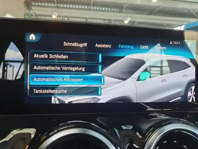 Mercedes-Benz GLA 200