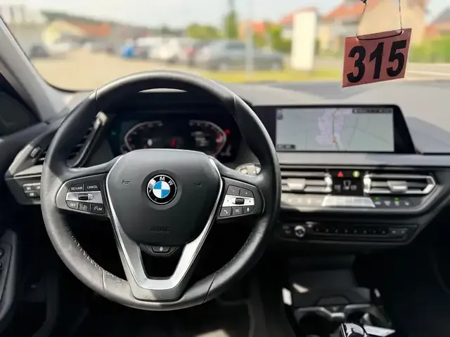 BMW 120