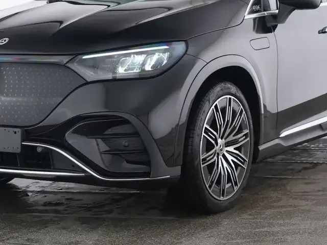 Mercedes-Benz EQE SUV