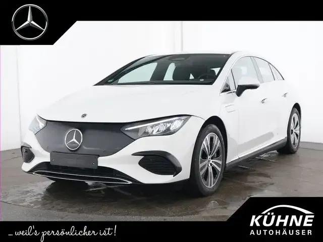Mercedes-Benz EQE 300