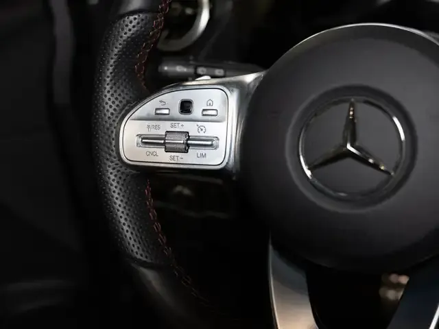 Mercedes-Benz EQA 300
