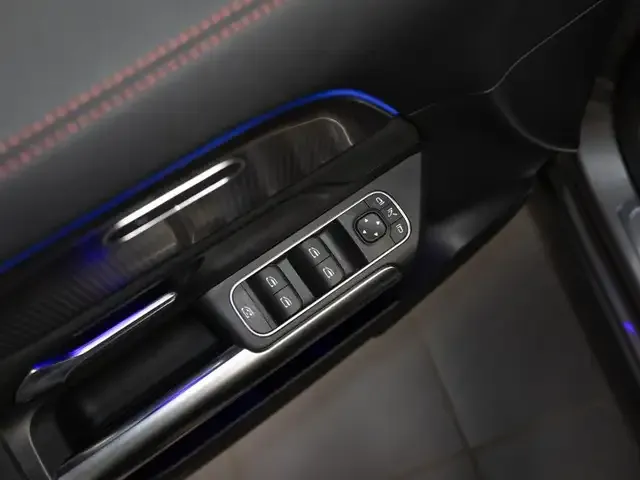 Mercedes-Benz EQA 300