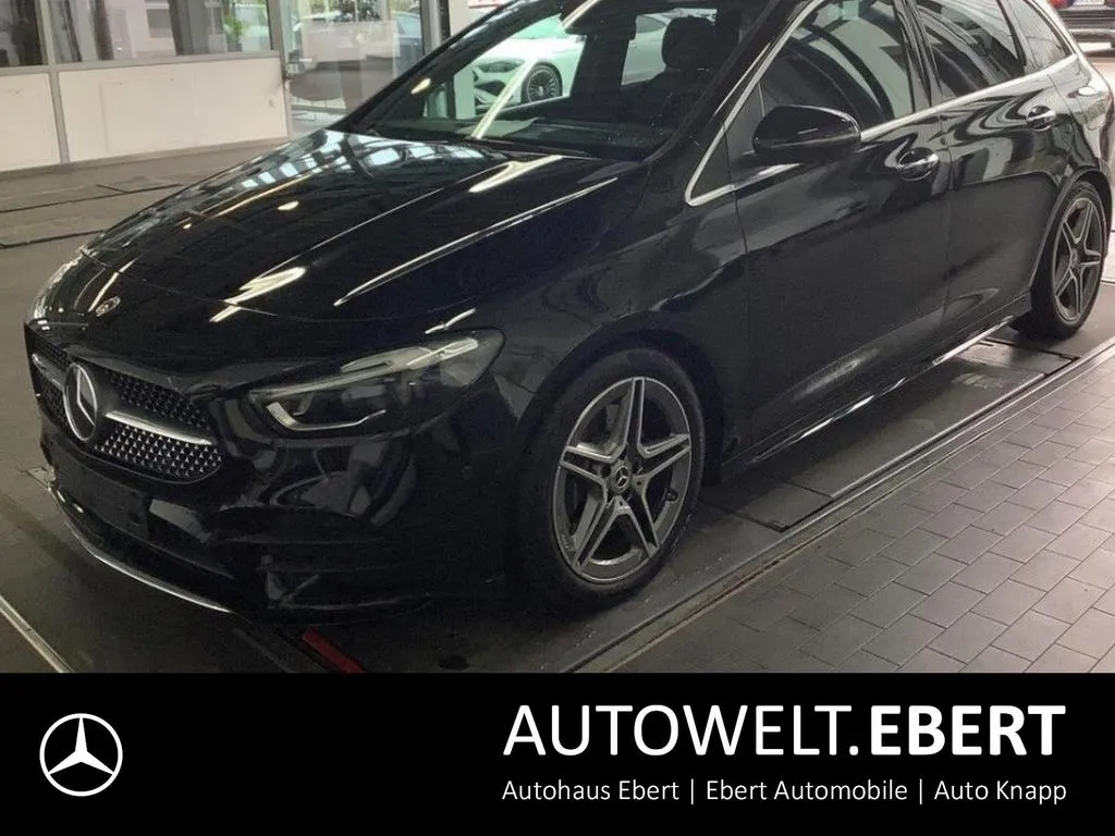 Mercedes-Benz B 220