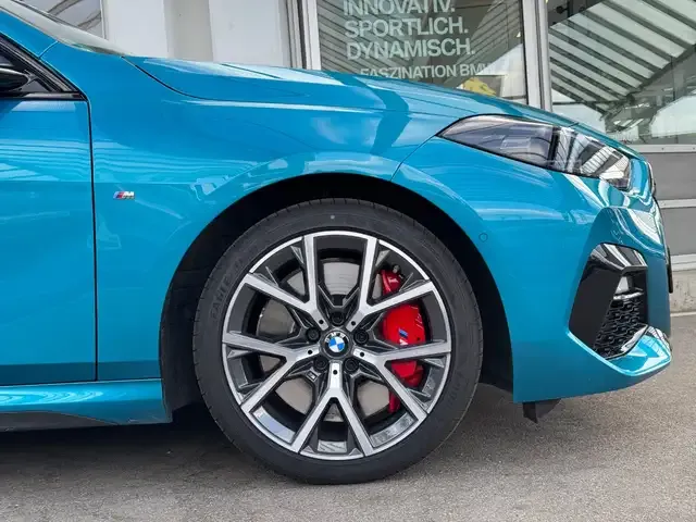 BMW 220