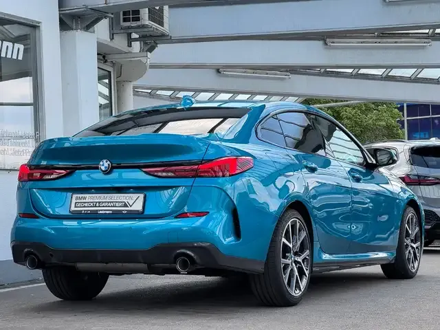 BMW 220