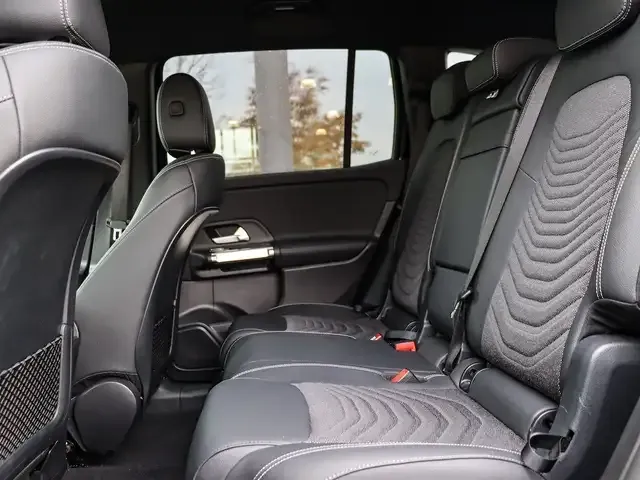 Mercedes-Benz EQB 300