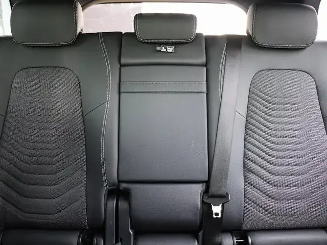 Mercedes-Benz EQB 300