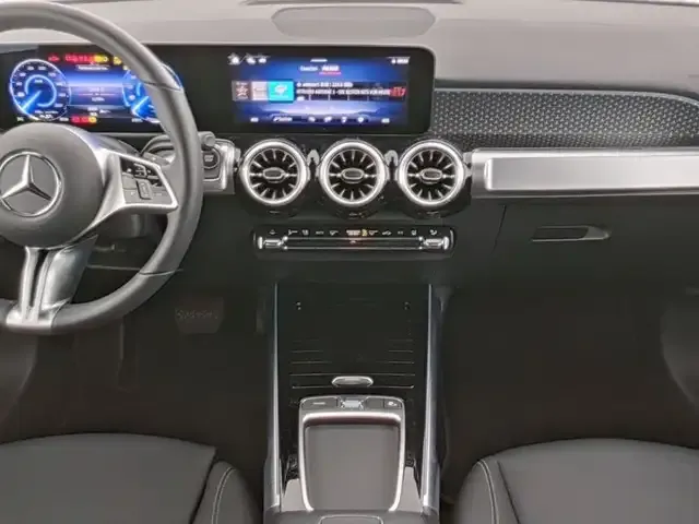 Mercedes-Benz EQB 300