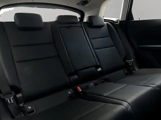 BMW 225