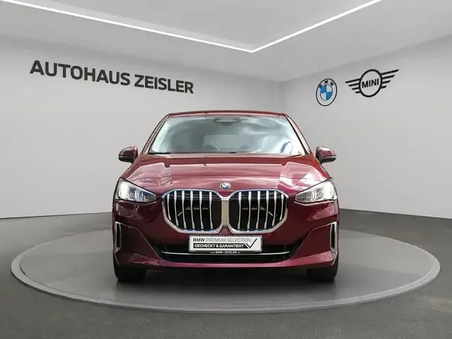 BMW 225