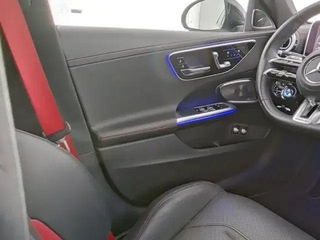 Mercedes-Benz C 63 AMG