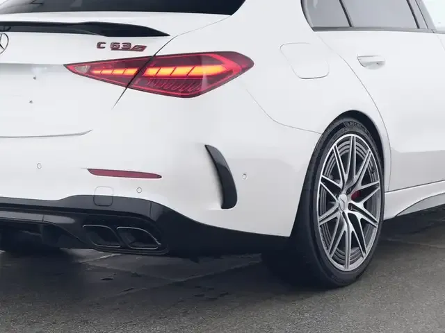 Mercedes-Benz C 63 AMG