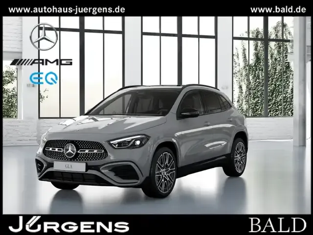 Mercedes-Benz GLA 220