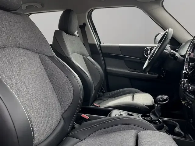 MINI Cooper SE Countryman